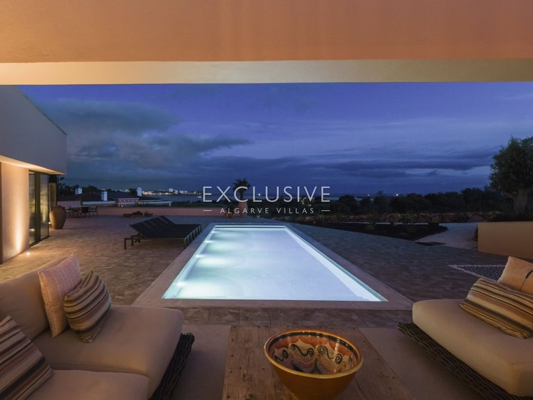 Villa for Sale in Lagos, Algarve 12
