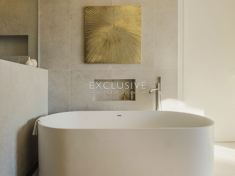 Villa for Sale in Lagos, Algarve 15