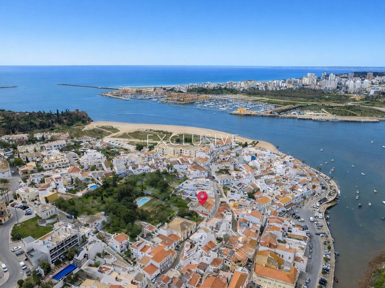 Villa for Sale in Ferragudo, Algarve 29