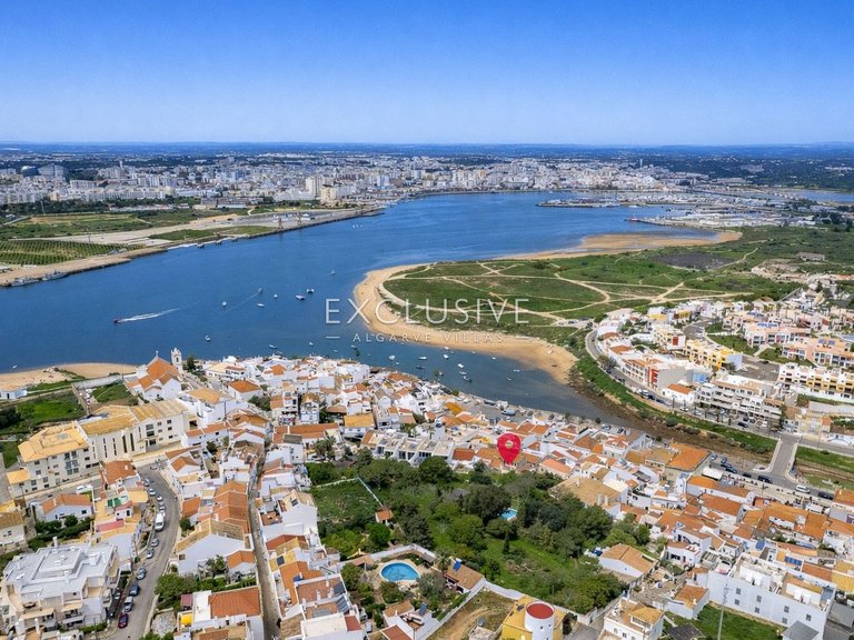 Villa for Sale in Ferragudo, Algarve 28