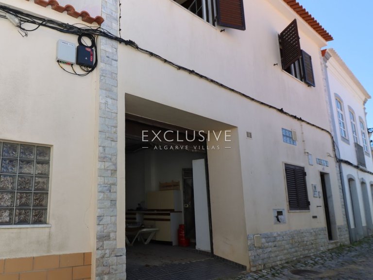 Villa for Sale in Ferragudo, Algarve 23