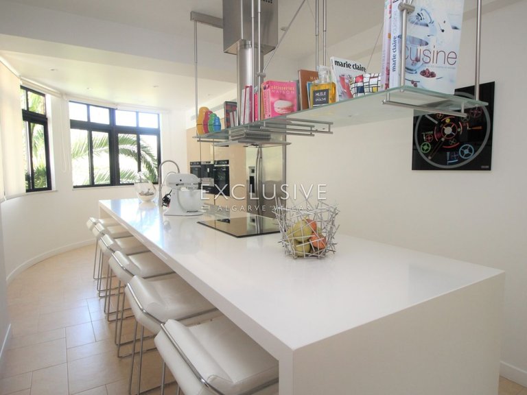 Villa for Sale in Lagos, Algarve 4
