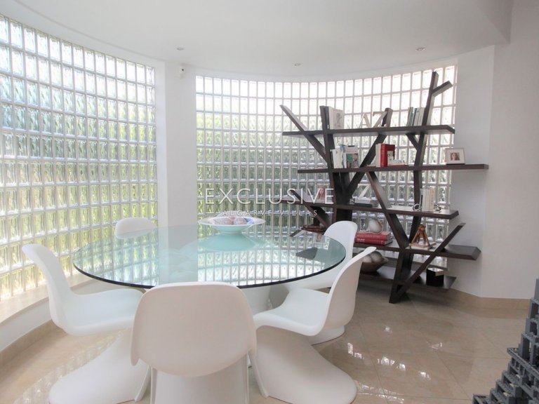 Villa for Sale in Lagos, Algarve 3