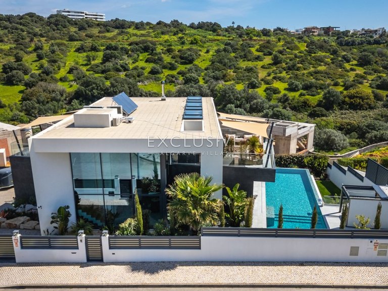 Villa for Sale in Lagos, Algarve 39