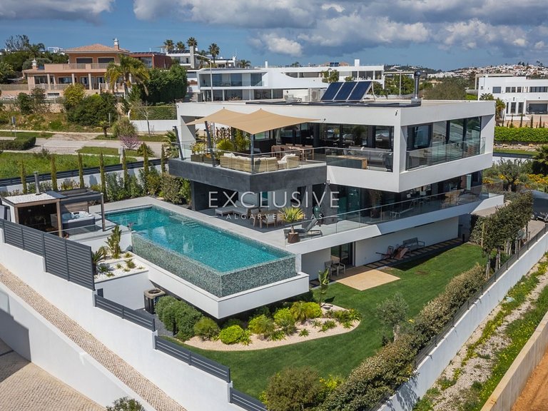Villa for Sale in Lagos, Algarve 40
