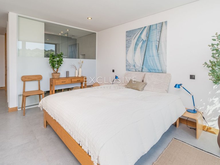 Villa for Sale in Lagos, Algarve 16