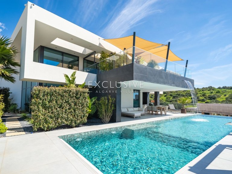 Villa for Sale in Lagos, Algarve 2