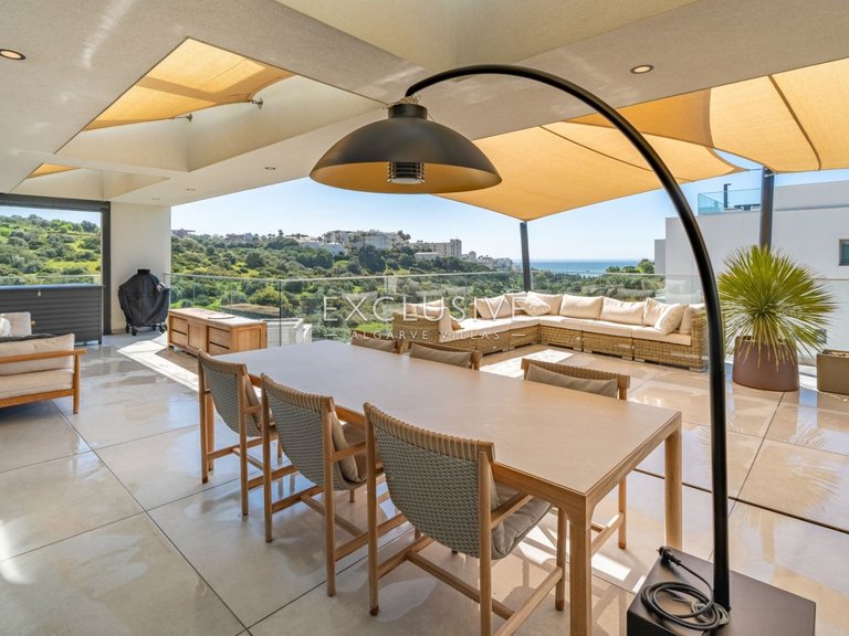 Villa for Sale in Lagos, Algarve 6