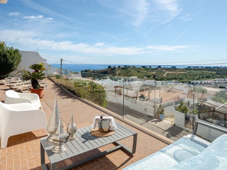 Villa for Sale in Albufeira, Algarve 3