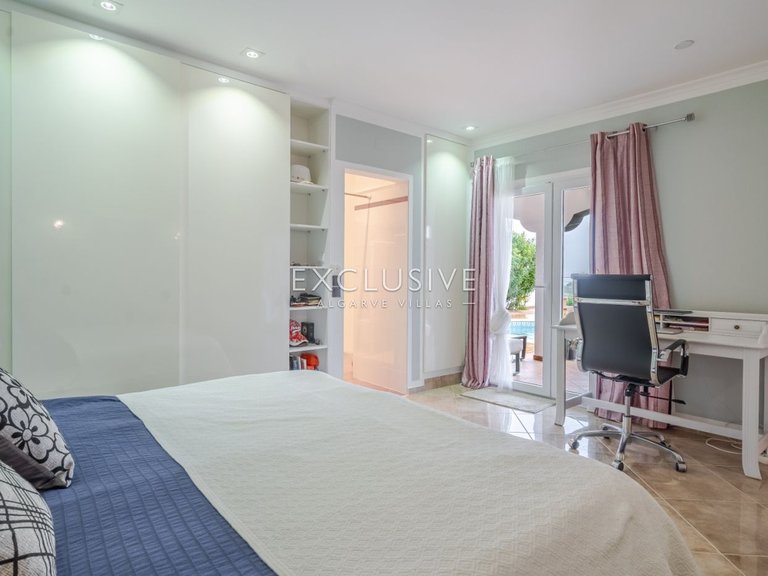 Villa for Sale in Albufeira, Algarve 22