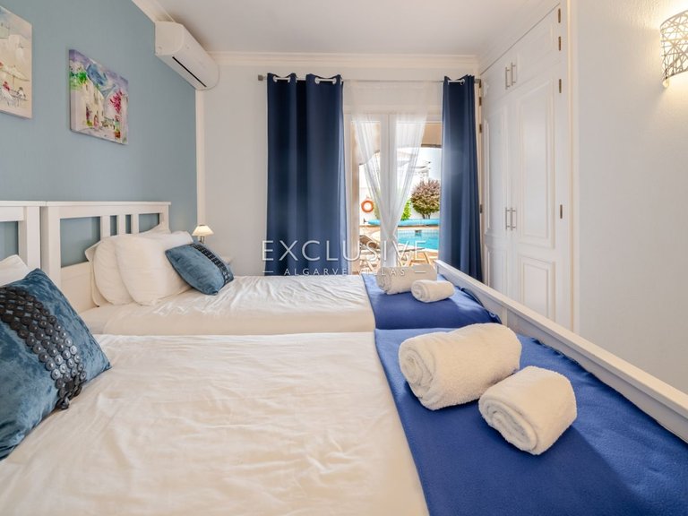 Villa for Sale in Albufeira, Algarve 32