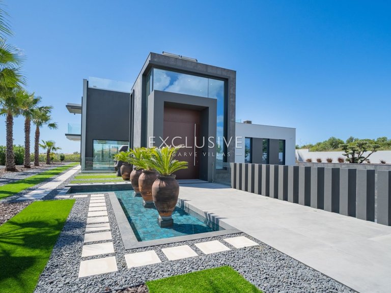 Villa for Sale in Lagos, Algarve 2