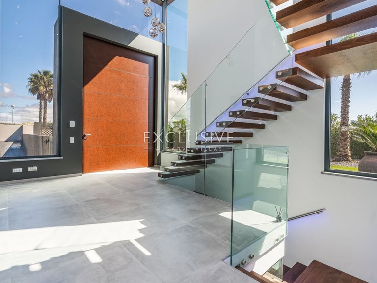 Villa for Sale in Lagos, Algarve 3