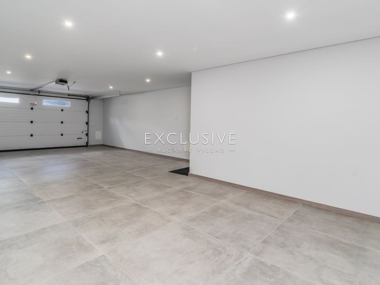 Villa for Sale in Lagos, Algarve 30
