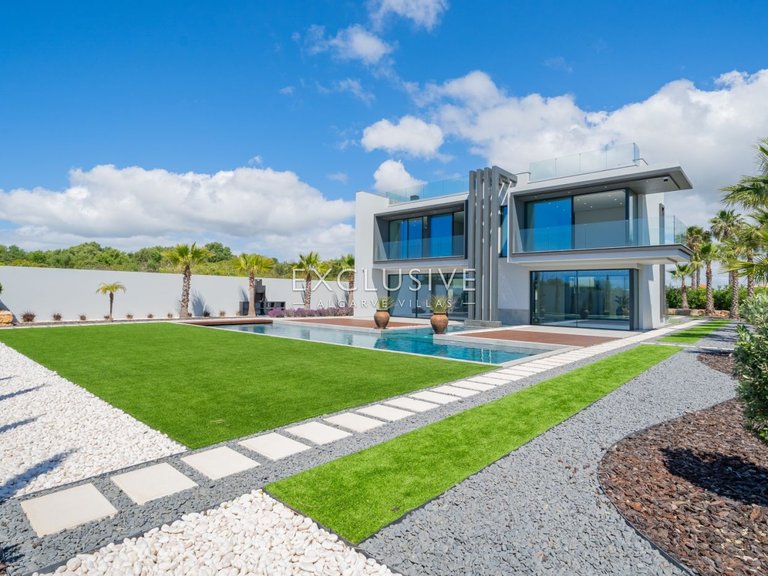 Villa for Sale in Lagos, Algarve 33