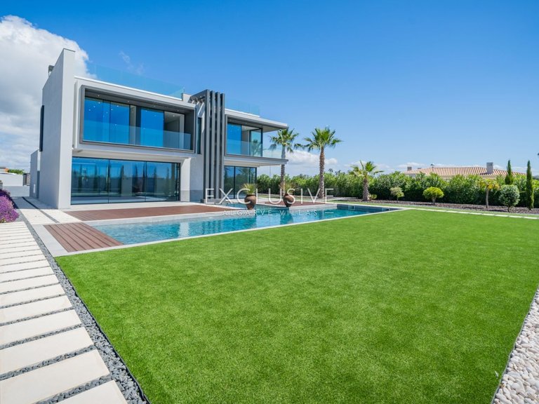 Villa for Sale in Lagos, Algarve 34