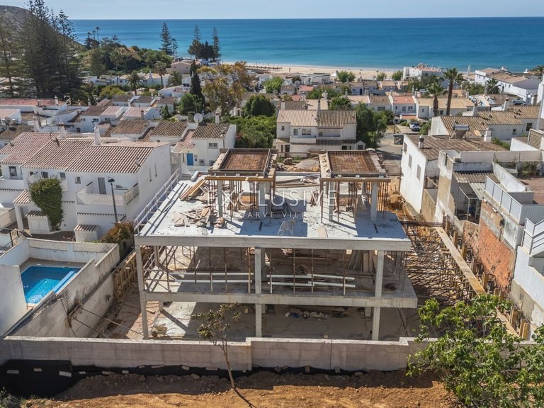 Villa for Sale in Praia Da Luz, Algarve 2