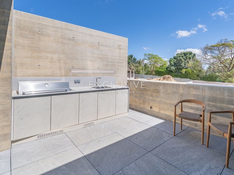 Villa for Sale in Praia Da Luz, Algarve 14