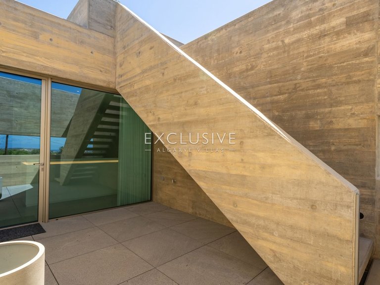 Villa for Sale in Praia Da Luz, Algarve 18