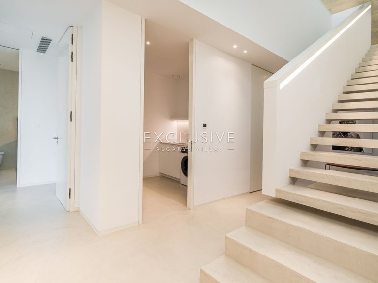 Villa for Sale in Praia Da Luz, Algarve 20