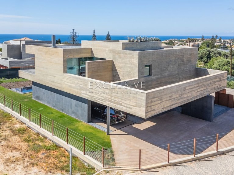 Villa for Sale in Praia Da Luz, Algarve 33