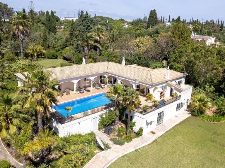 Villa for Sale in PortimÃo, Algarve 29