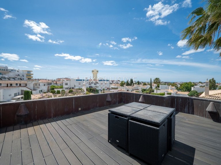 Villa for Sale in Albufeira, Algarve 7