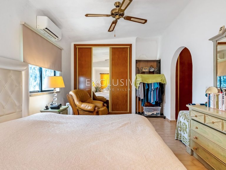 Villa for Sale in Quarteira, Algarve 24