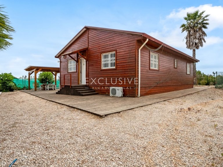 Villa for Sale in Quarteira, Algarve 16