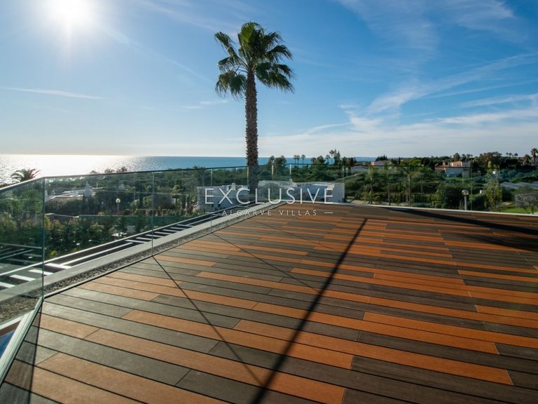 Villa for Sale in Carvoeiro, Algarve 22
