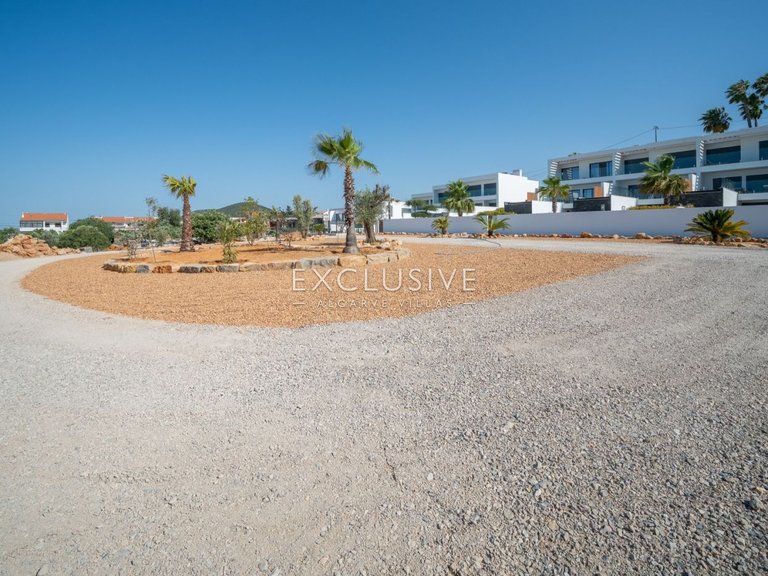 Villa for Sale in Almancil, Algarve 3
