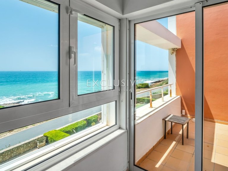 Villa for Sale in Praia Da Luz, Algarve 33