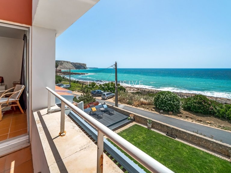 Villa for Sale in Praia Da Luz, Algarve 35