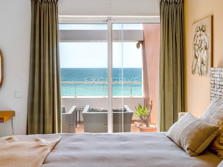 Villa for Sale in Praia Da Luz, Algarve 28