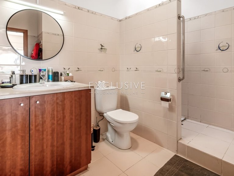 Villa for Sale in Praia Da Luz, Algarve 29