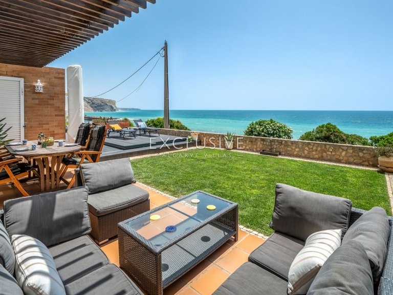 Villa for Sale in Praia Da Luz, Algarve 17