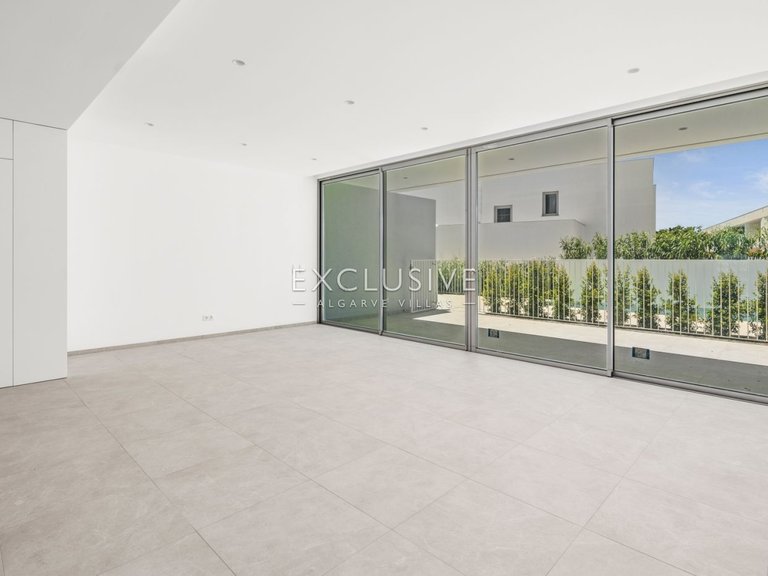 Town House for Sale in Lagos, Algarve 2