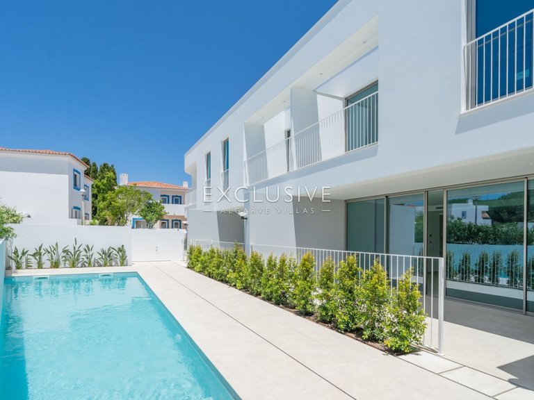 Town House for Sale in Lagos, Algarve 1