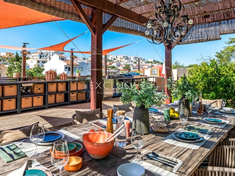 Villa for Sale in Ferragudo, Algarve 32