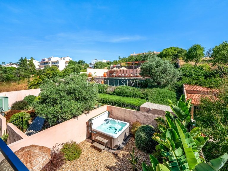 Villa for Sale in Ferragudo, Algarve 26
