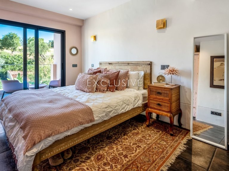 Villa for Sale in Ferragudo, Algarve 27