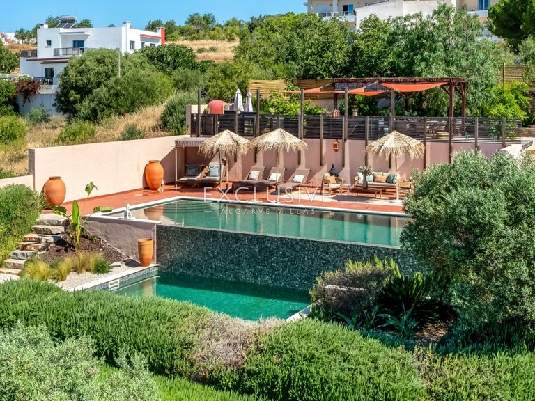 Villa for Sale in Ferragudo, Algarve 30