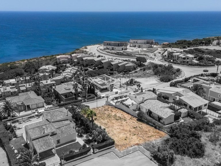 Plot for Sale in Praia Da Luz, Algarve 4