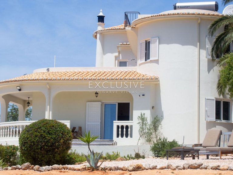 Villa for Sale in Porches, Algarve 29