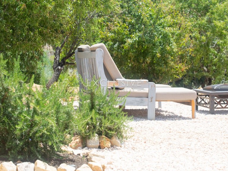 Villa for Sale in Porches, Algarve 15