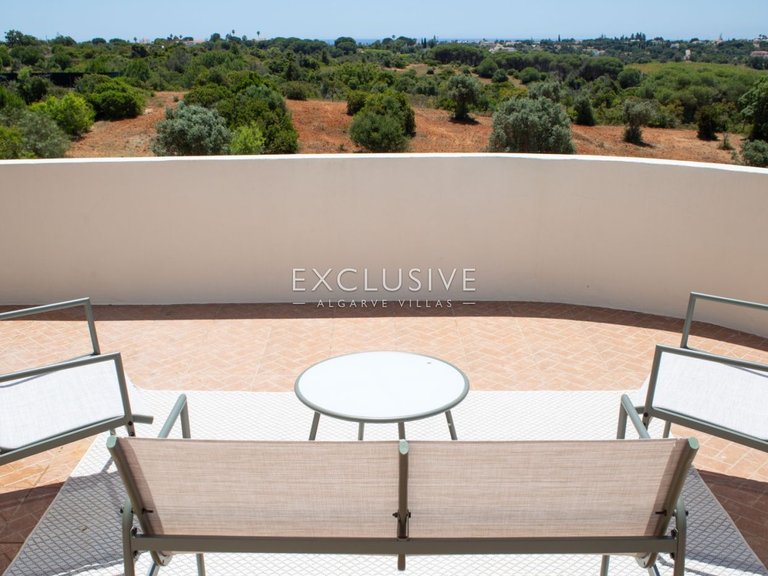 Villa for Sale in Porches, Algarve 12