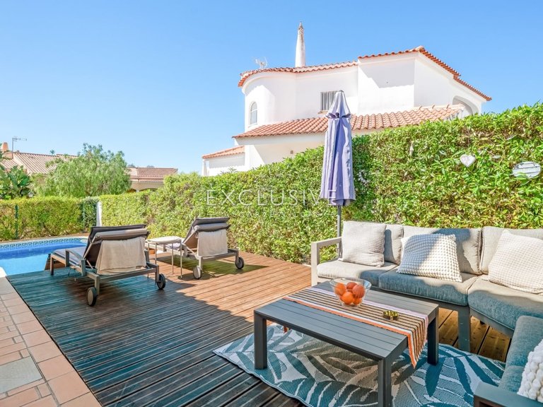 Villa for Sale in Vilamoura, Algarve 20