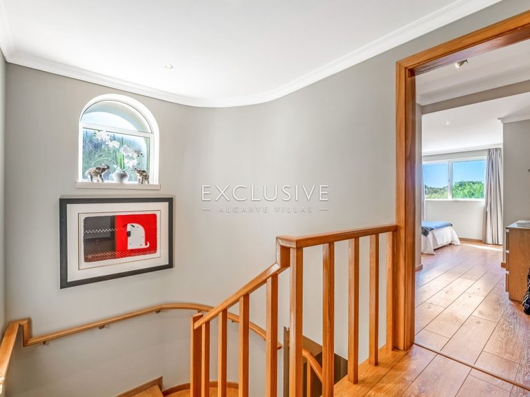 Villa for Sale in Vilamoura, Algarve 17