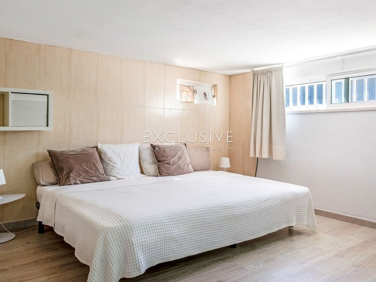 Villa for Sale in Vilamoura, Algarve 22