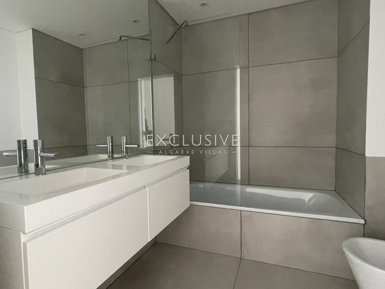 Apartment for Sale in Vilamoura, Algarve 6